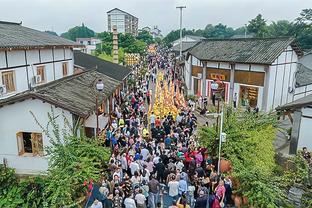 拉什福德本场数据：1次射门1粒进球，2次抢断，7次对抗赢得4次